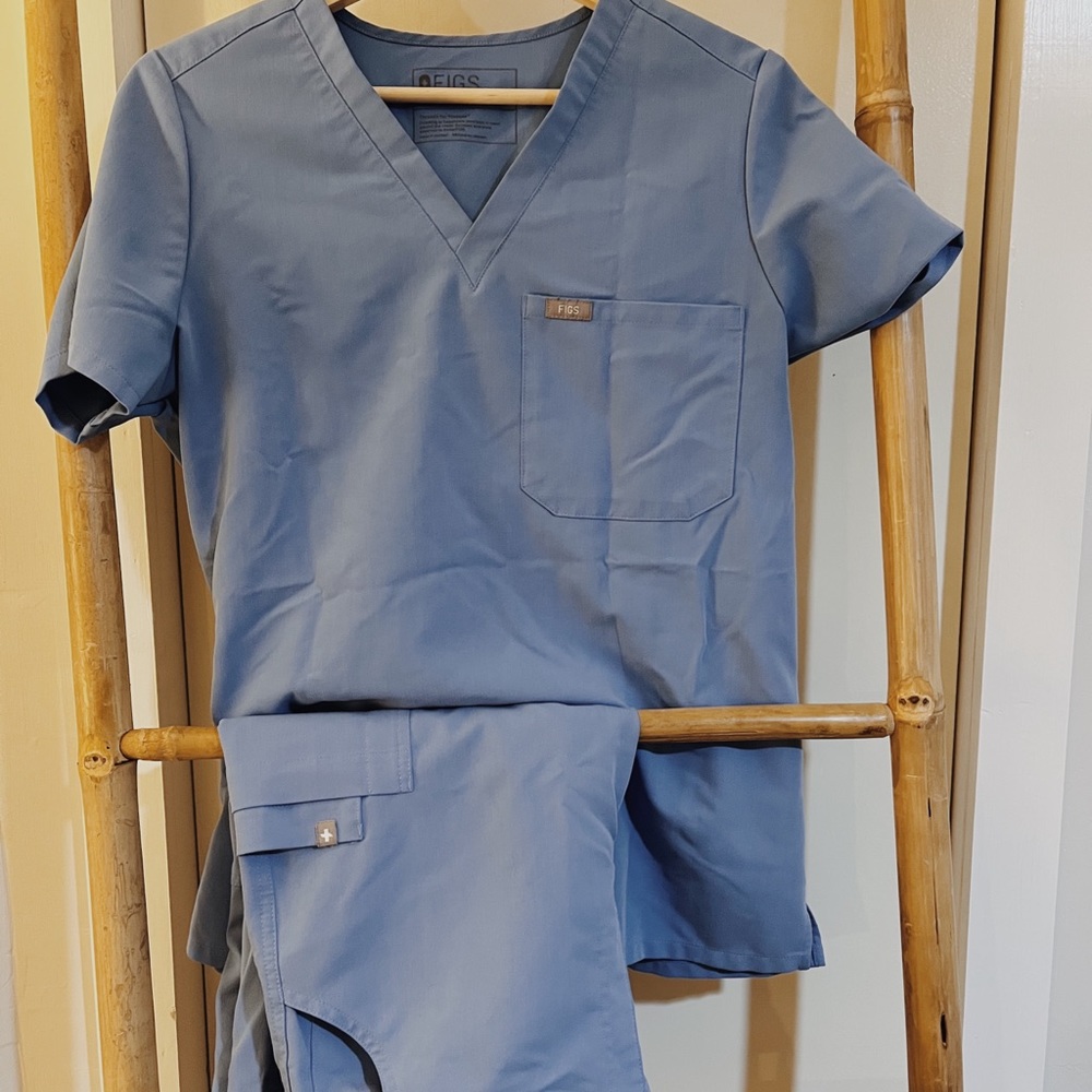 Figs Ceil Blue Scrub set